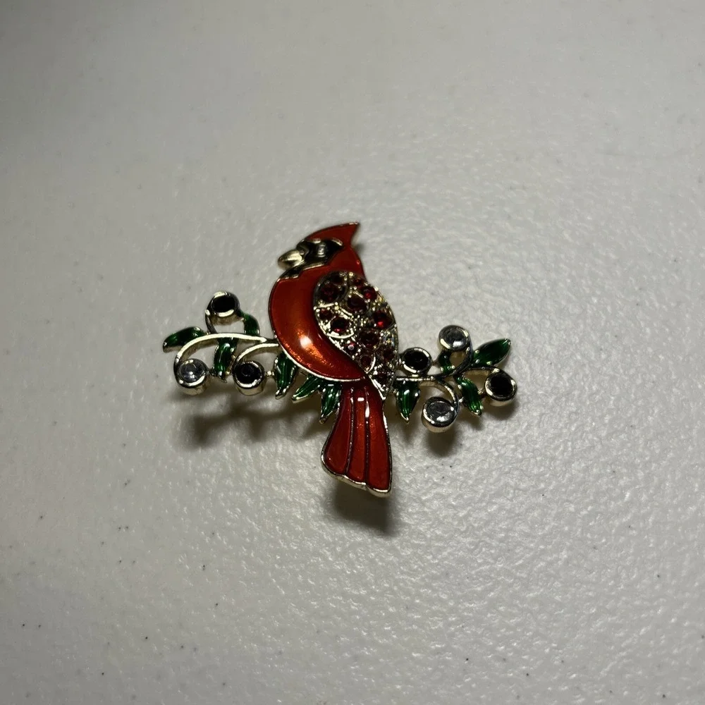 Winter Red Bird Rhinestone Enamel Coat Pin‎